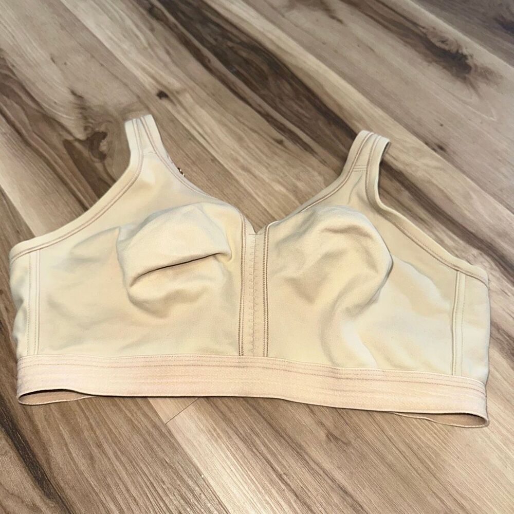 Soma 38D nude embraceable FC unlined wireless bra